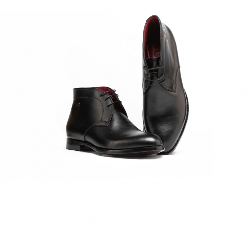 Luxury Chukka Boots: Black